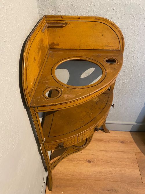 REGENCY PAINTED CORNER WASHSTAND - ADDITIONAL PHOTO 2