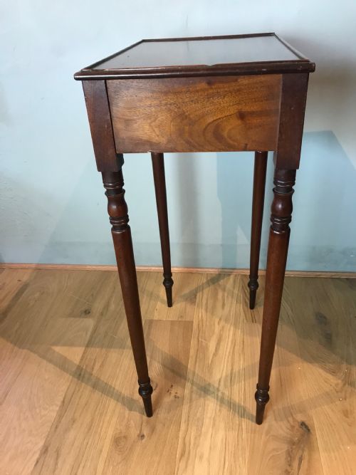 WILLIAM 4TH SMALL MAHOGANY SIDE TABLE - ADDITIONAL PHOTO 3