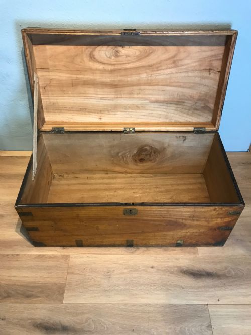 19TH CENTURY CAMPHOR CHEST - ADDITIONAL PHOTO 3