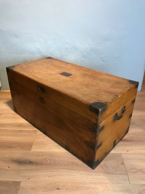 19TH CENTURY CAMPHOR CHEST - ADDITIONAL PHOTO 6