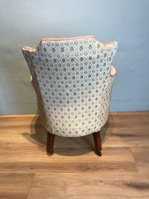 SMALL EDWARDIAN TUB ARM CHAIR - ADDITIONAL PHOTO 3
