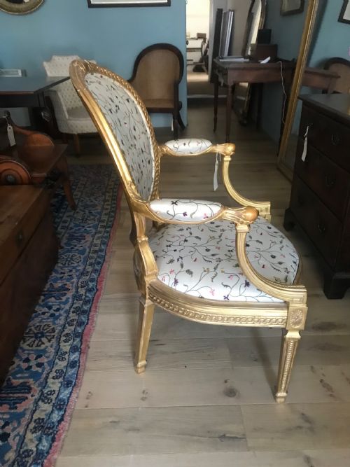 GILT ARMCHAIR CIRCA 1770 - ADDITIONAL PHOTO 3