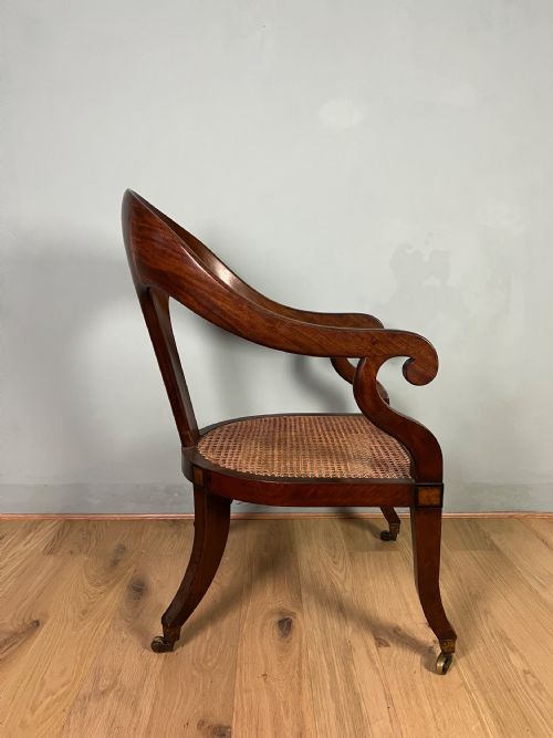 REGENCY MAHOGANY SPOONBACK BERGERE ARMCHAIR CIRCA 1820 - ADDITIONAL PHOTO 6