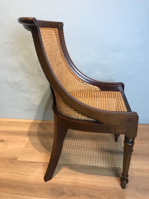 19TH CENTURY REGENCY MAHOGANY BERGERE CHAIR - ADDITIONAL PHOTO 1
