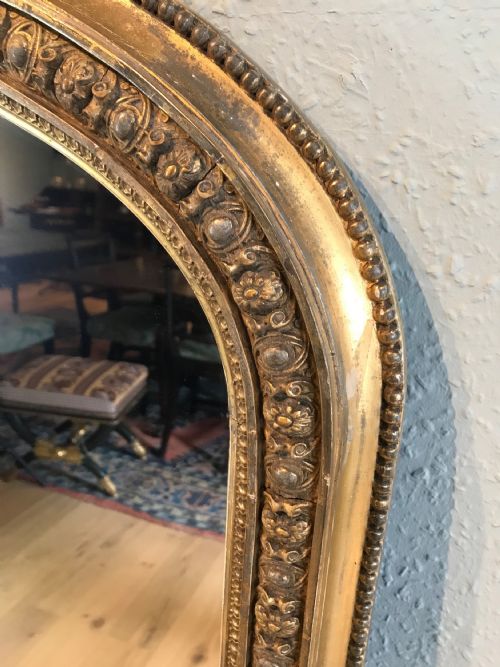 IMPRESSIVE GILT 19TH ENGLISH VICTORIAN ARCHTOP OVERMANTLE MIRROR - ADDITIONAL PHOTO 4