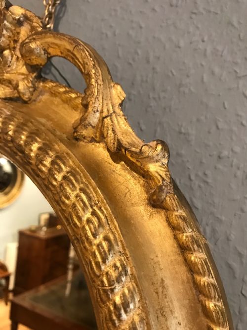 PAIR OF GILT ROUND MIRRORS - ADDITIONAL PHOTO 5