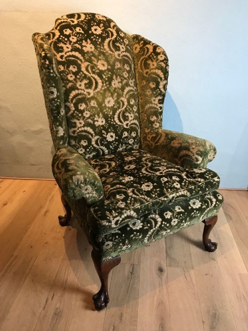 antique wing armchair in the queen anne style - CATEGORY: ANTIQUE CHAIRS - DATED 1900