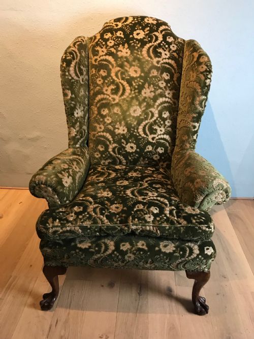 ANTIQUE WING ARMCHAIR IN THE QUEEN ANNE STYLE - ADDITIONAL PHOTO 1