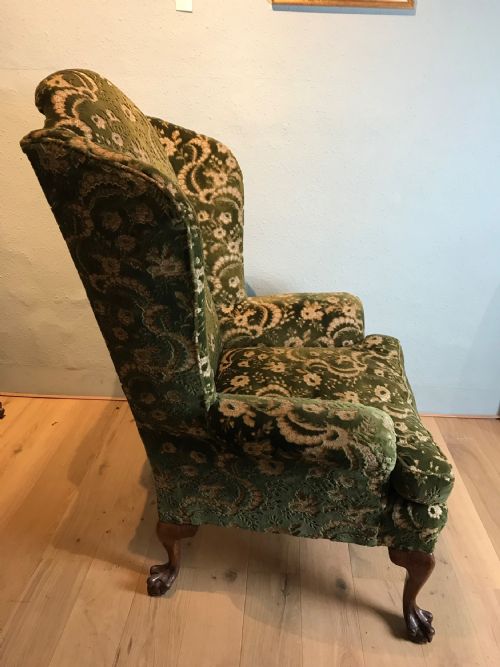 ANTIQUE WING ARMCHAIR IN THE QUEEN ANNE STYLE - ADDITIONAL PHOTO 2
