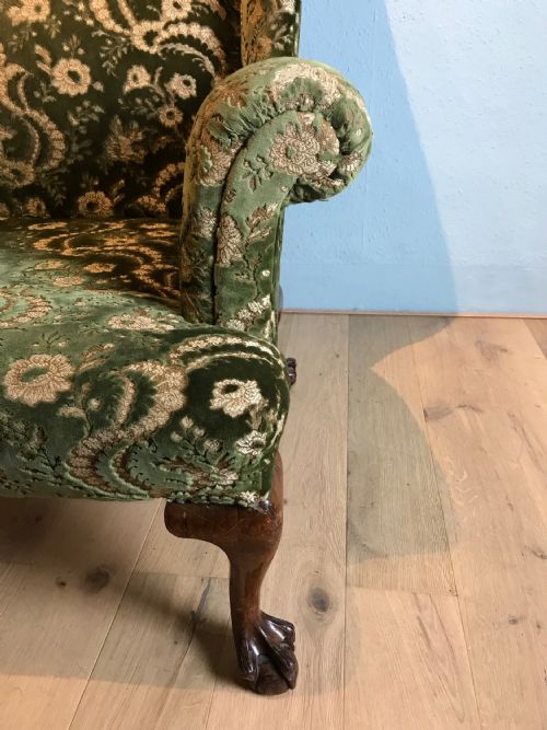 ANTIQUE WING ARMCHAIR IN THE QUEEN ANNE STYLE - ADDITIONAL PHOTO 4