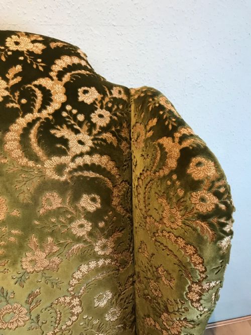 ANTIQUE WING ARMCHAIR IN THE QUEEN ANNE STYLE - ADDITIONAL PHOTO 8