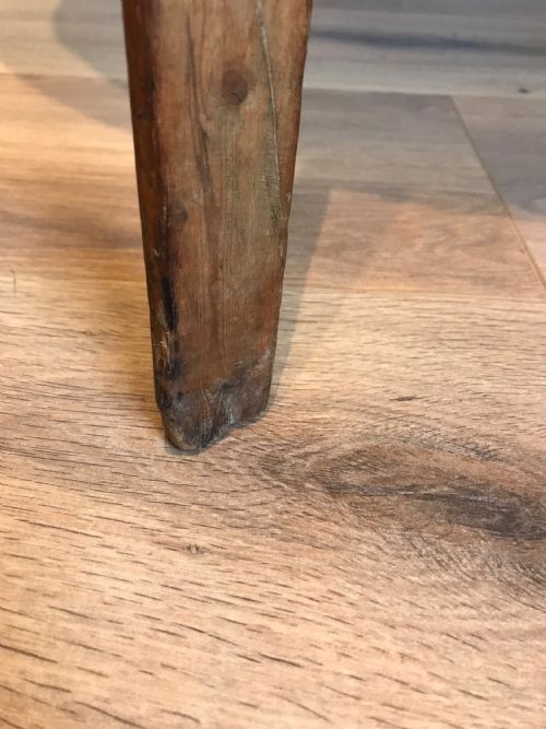 ANTIQUE 19TH CENTURY PINE CRICKET TABLE - ADDITIONAL PHOTO 7