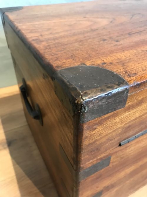 ANTIQUE CAMPHOR CHEST - ADDITIONAL PHOTO 5