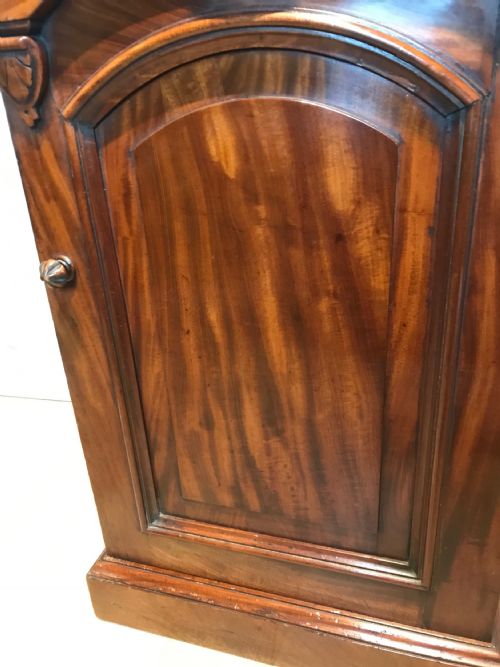 ANTIQUE PAIR OF MAHOGANY PEDESTAL CABINETS - ADDITIONAL PHOTO 7