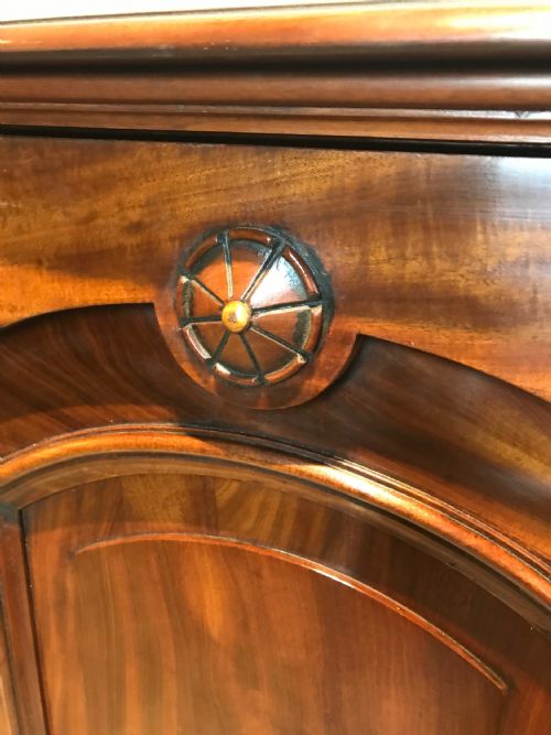 ANTIQUE PAIR OF MAHOGANY PEDESTAL CABINETS - ADDITIONAL PHOTO 8
