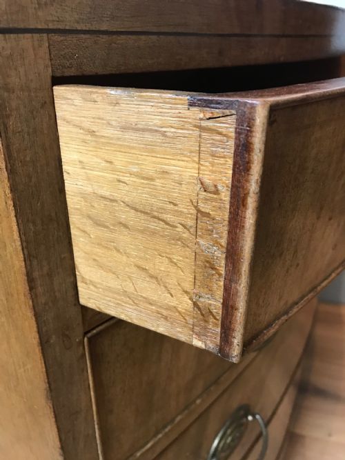 ANTIQUE GEORGIAN MAHOGANY BOW FRONT CHEST OF DRAWERS - ADDITIONAL PHOTO 16