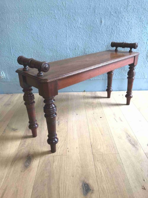 antique victorian walnut hall bench - CATEGORY: ANTIQUE FURNITURE - DATED 19TH CENTURY