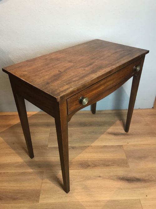ANTIQUE MAHOGANY SIDE TABLE - ADDITIONAL PHOTO 1