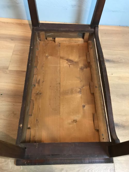 ANTIQUE MAHOGANY SIDE TABLE - ADDITIONAL PHOTO 10