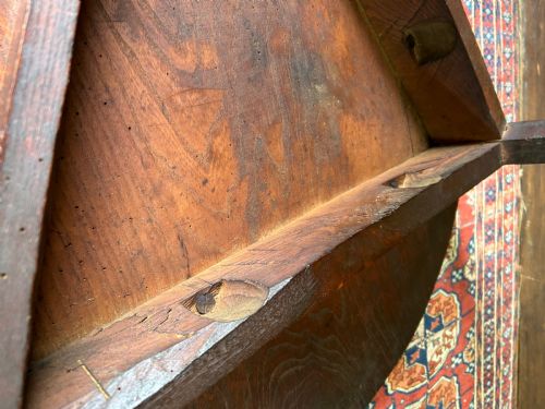 ELM AND FRUITWOOD CRICKET TABLE CIRCA 1790 - ADDITIONAL PHOTO 13