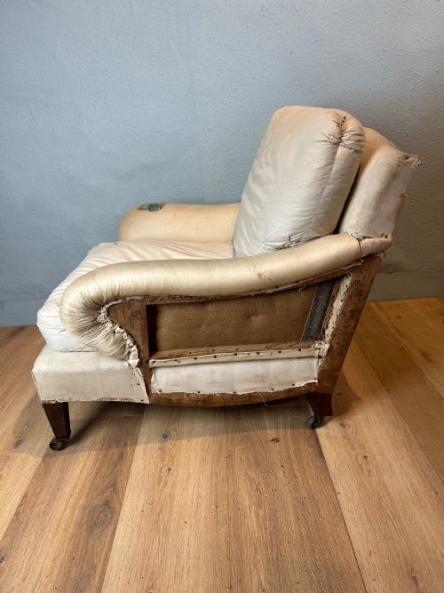 HOWARD AND SONS LTD BRIDGEWATER STYLE ARM CHAIR - ADDITIONAL PHOTO 2