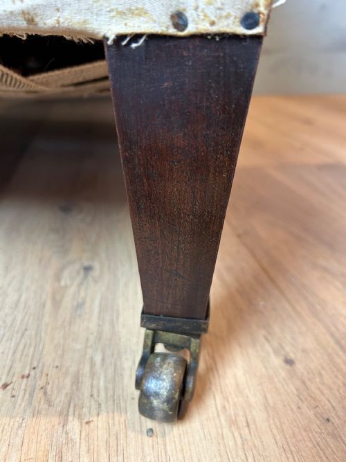 HOWARD AND SONS LTD BRIDGEWATER STYLE ARM CHAIR - ADDITIONAL PHOTO 4