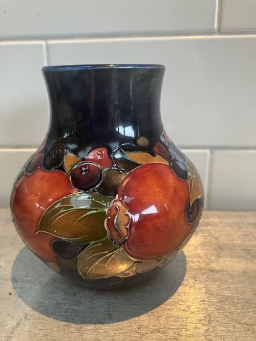 william moorcroft stamped signed vintage pomegranate cobalt blue design vase - CATEGORY: ANTIQUE VASES - DATED 1920