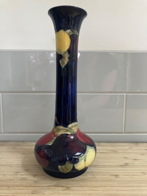 WILLIAM MOORCROFT LARGE SIGNED VASE DECORATED IN THE WISTERIA DESIGN - ADDITIONAL PHOTO 1