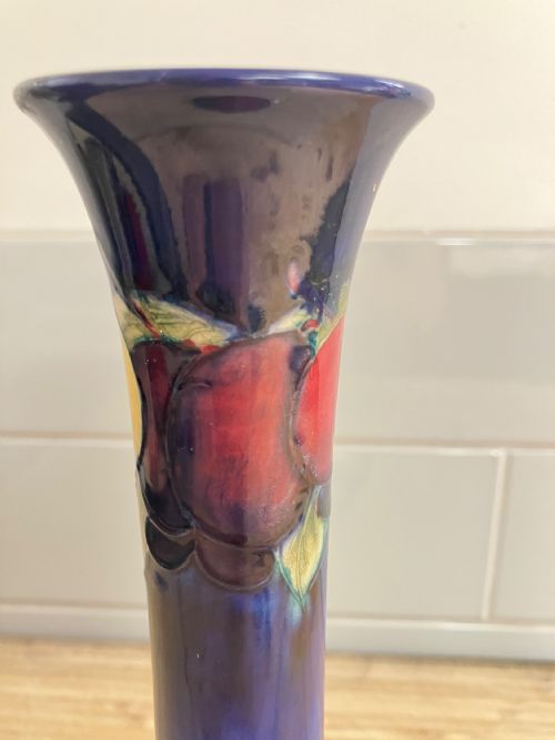 WILLIAM MOORCROFT LARGE SIGNED VASE DECORATED IN THE WISTERIA DESIGN - ADDITIONAL PHOTO 6