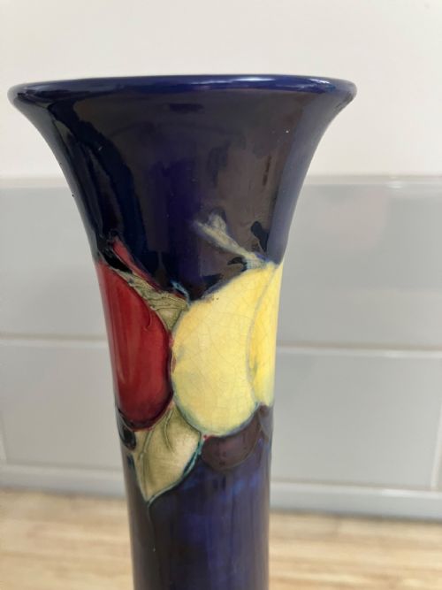 WILLIAM MOORCROFT LARGE SIGNED VASE DECORATED IN THE WISTERIA DESIGN - ADDITIONAL PHOTO 8