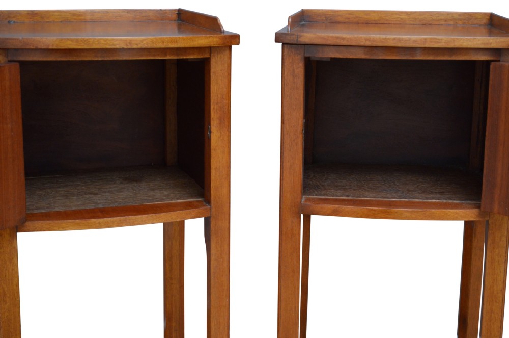 Sheraton Revival Pair of Bedside Cabinets View VIII