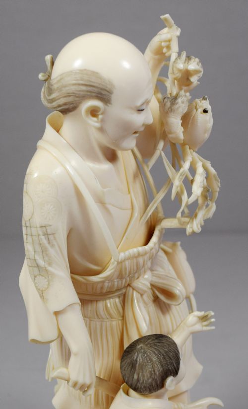 FINE QUALITY JAPANESE IVORY FISHERMAN OKIMONO BY UDAGAWA KAZUO - ADDITIONAL PHOTO 8