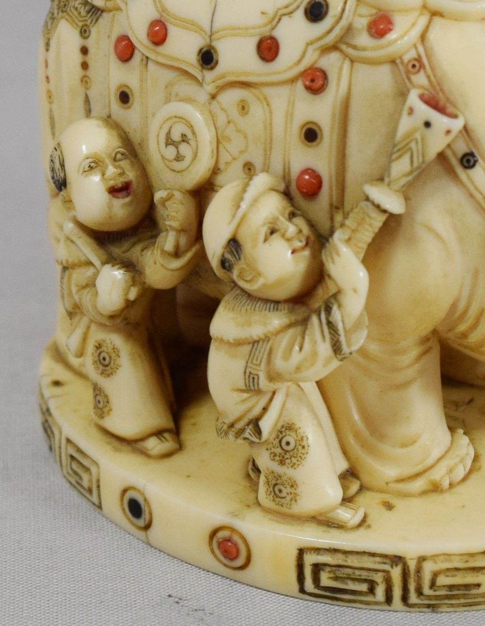 CHARMING JAPANESE IVORY SHIBAYAMA ELEPHANT GROUP View X