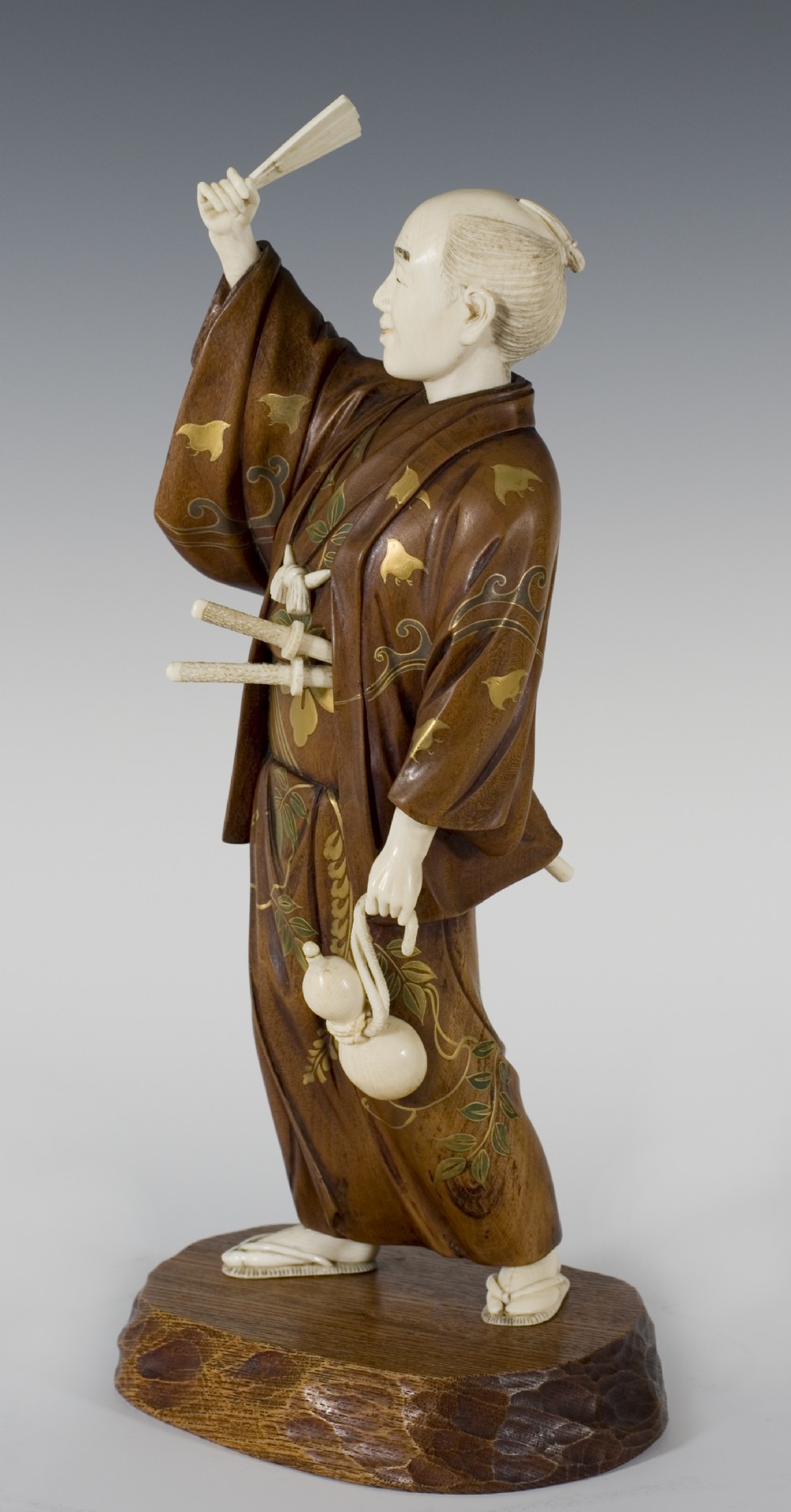 FINE JAPANESE GOLD LACQUERED BOXWOOD AND IVORY SAMURAI View IV