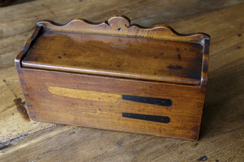 unusual fruitwood cutlery box with beautiful inlaid design - CATEGORY: ANTIQUE BOXES - DATED 19TH CENTURY