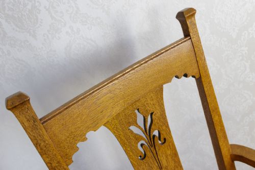 PAIR OF LIGHT OAK ARTS CRAFTS CHAIRS IN EXCELLENT CONDITION - ADDITIONAL PHOTO 2