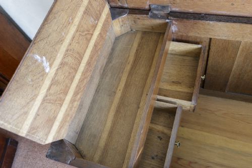 VERY FINE EARLY 18TH CENTURY OAK PANELLED COFFER - ADDITIONAL PHOTO 3