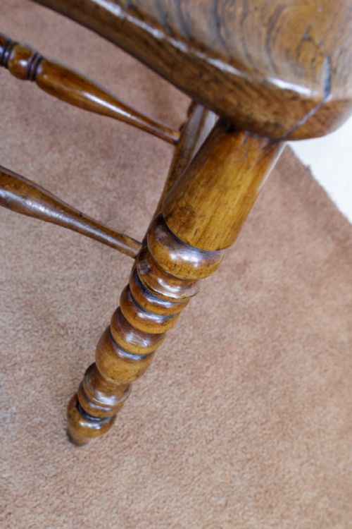 EARLY 19TH CENTURY 'YORKSHIRE BROAD ARM' WINDSOR CHAIR IN ASH - ADDITIONAL PHOTO 4