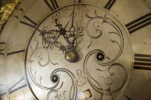 8 DAY BRASS AND SILVER DIAL CLOCK - ADDITIONAL PHOTO 6