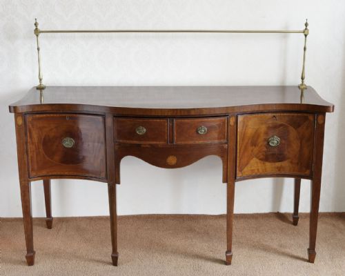 antique serpentine sideboard in mahogany - CATEGORY: ANTIQUE SIDEBOARDS - DATED 19TH CENTURY