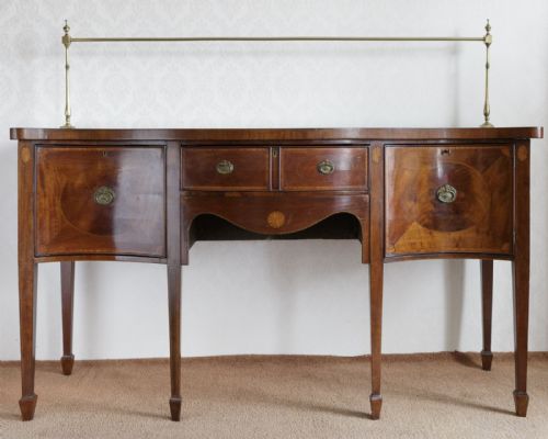 ANTIQUE SERPENTINE SIDEBOARD IN MAHOGANY - ADDITIONAL PHOTO 1