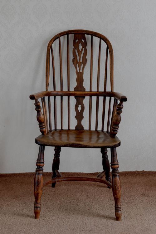 EARLY 19TH CENTURY HOOPBACK WINDSOR CHAIR - ADDITIONAL PHOTO 6