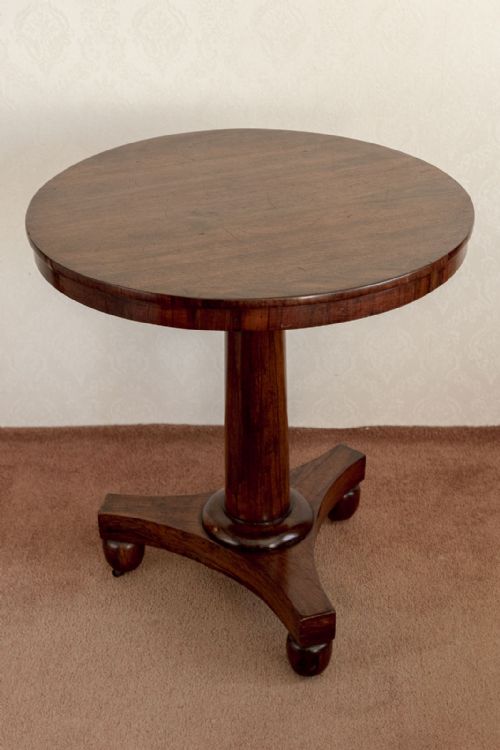 A VERY PRETTY CIRCULAR PEDESTAL TABLE IN ROSEWOOD - ADDITIONAL PHOTO 2