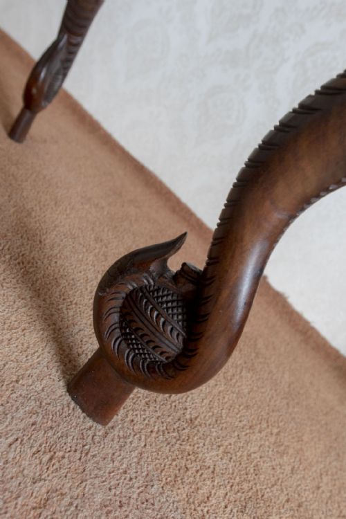 A WONDERFULLY CARVED HARDWOOD TABLE - ADDITIONAL PHOTO 7