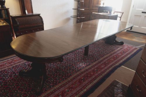 WALNUT EXTENDING DINING TABLE WITH FOUR EXTRA LEAVES - ADDITIONAL PHOTO 10