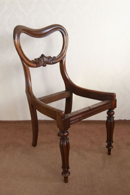 SET OF SIX VICTORIAN MAHOGANY BALLOON BACK CHAIRS - ADDITIONAL PHOTO 2