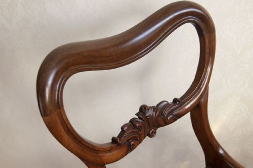 SET OF SIX VICTORIAN MAHOGANY BALLOON BACK CHAIRS - ADDITIONAL PHOTO 3