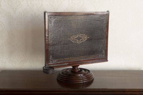 GEORGIAN MAHOGANY PORTABLE LECTERN - ADDITIONAL PHOTO 2
