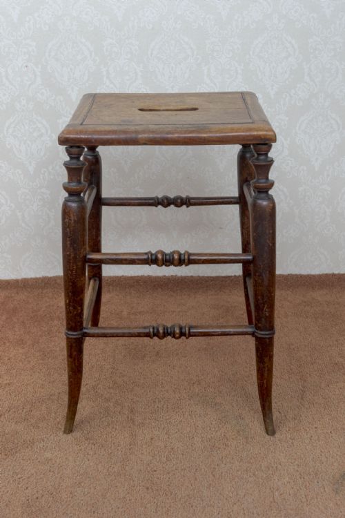 EARLY 19TH CENTURY ASH STOOL - ADDITIONAL PHOTO 1