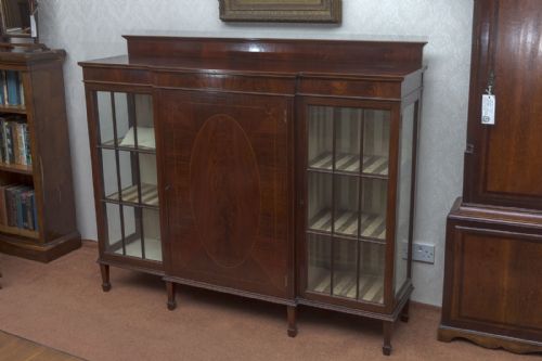 mahogany china cabinet with central cupboard - CATEGORY: ANTIQUE CABINETS - DATED 19TH CENTURY